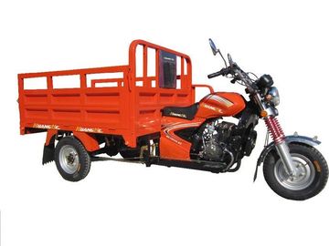 Κόκκινη κινεζική τρίτροχη μοτοσικλέτα, μηχανοποιημένη φορτίο τρίκυκλη ενιαία μηχανή κυλίνδρων