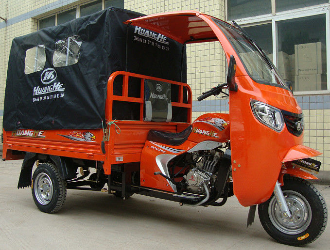 Το τρίκυκλο μηχανών φορτίου καμπινών 150CC βενζίνης με καλύπτει μπροστινό και πίσω μέρος για τον ενήλικο