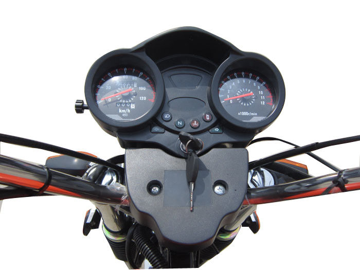 Κόκκινο 150CC μηχανοποίησε την τρίκυκλη, κινεζική μοτοσικλέτα Trike φορτίου με το ελαφρύ κιβώτιο φορτίου