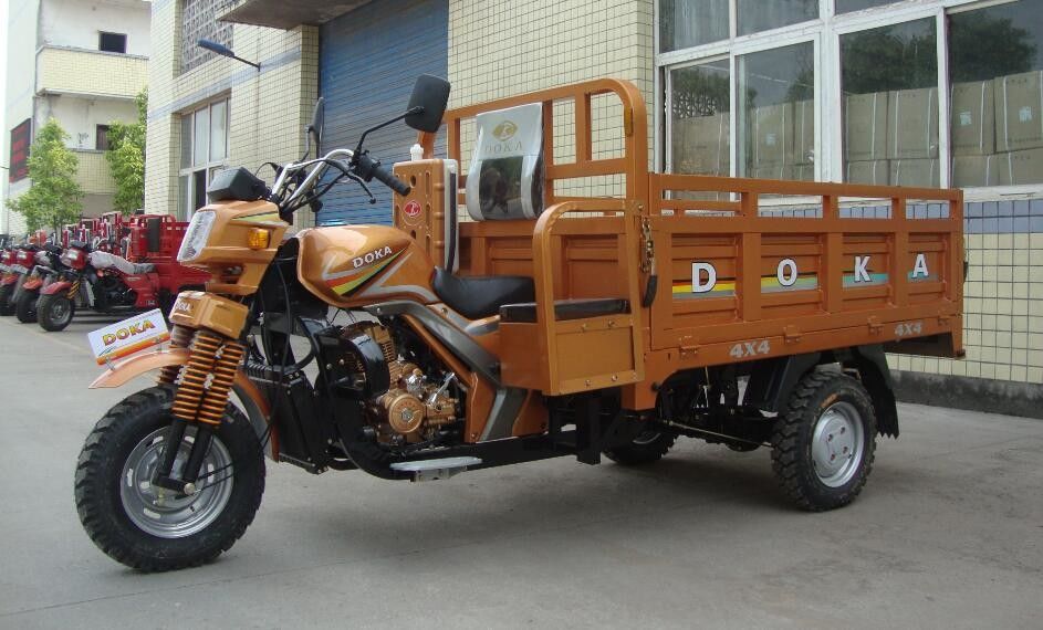 3 η ρόδα μηχανοποίησε το τρίκυκλο 250cc τρίτροχο μεταφορών αύξησης φορτίου τρίκυκλο για τους ενηλίκους